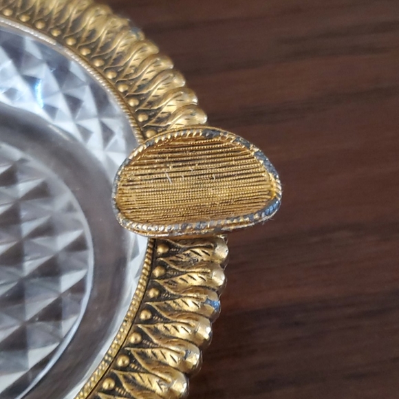 ANTIQUE CRYSTAL ASHTRAY - Picture 3 of 6